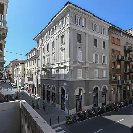 Ξενοδοχείο με διαμερίσματα Adria Luxury - Centro