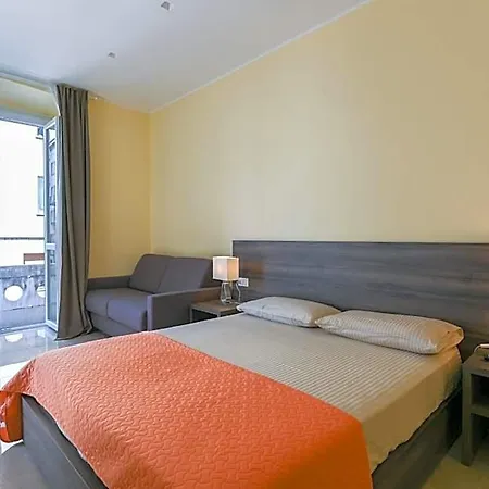 公寓式酒店 Adria Luxury - Centro 3*