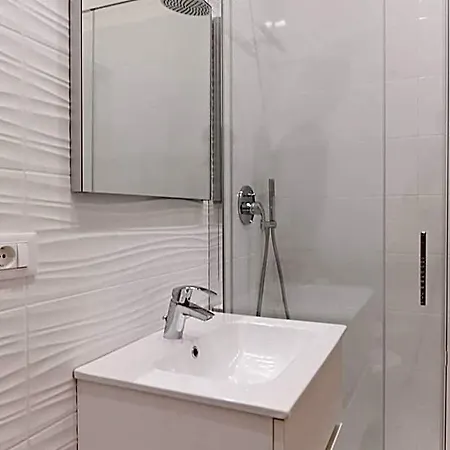 Adria Luxury - Centro 公寓式酒店