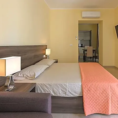 Adria Luxury - Centro 公寓式酒店 3*